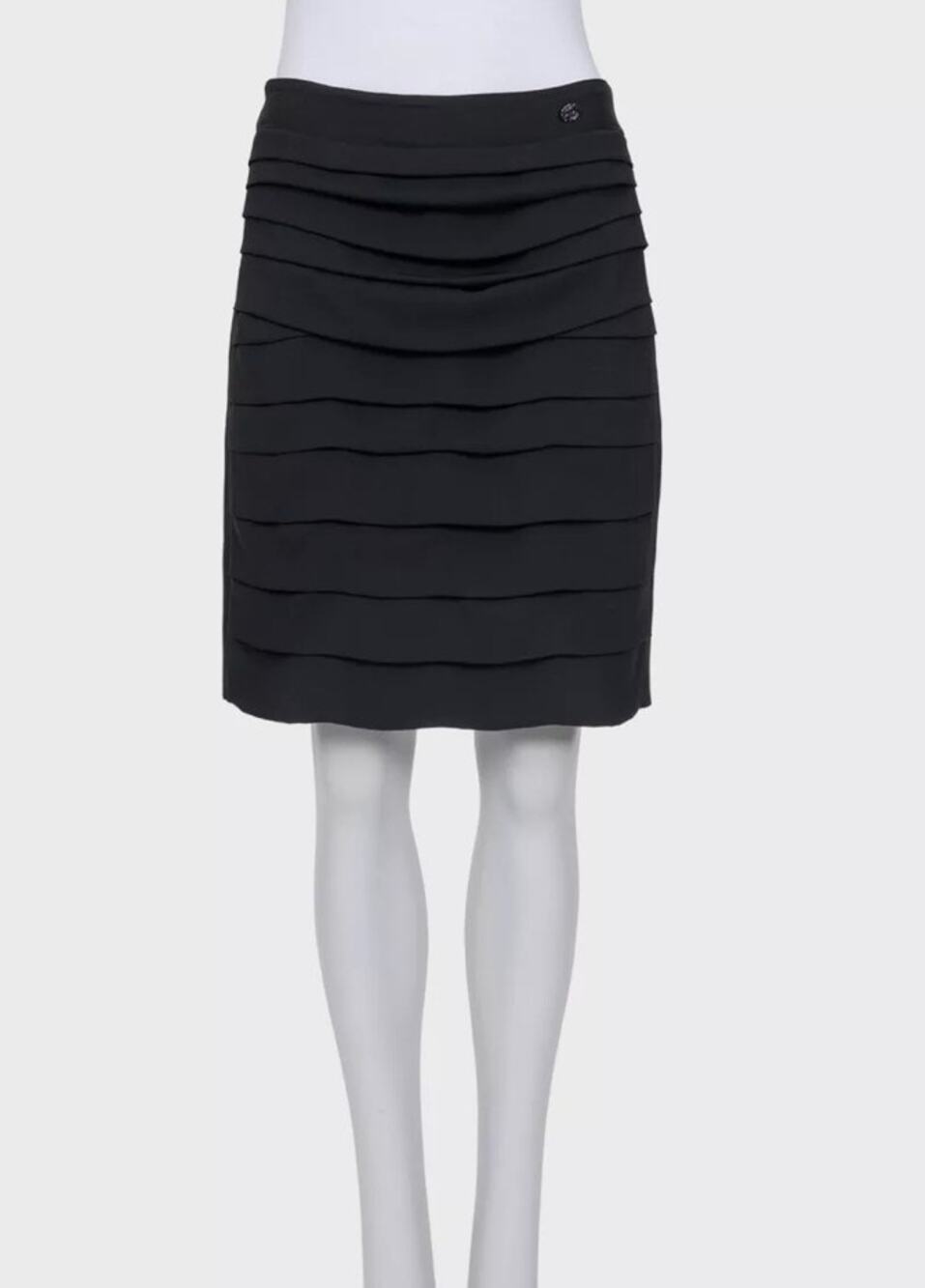 NWOT CHANEL Black Pleated Skirt - Timeless Tailored Fit, FR 40 L